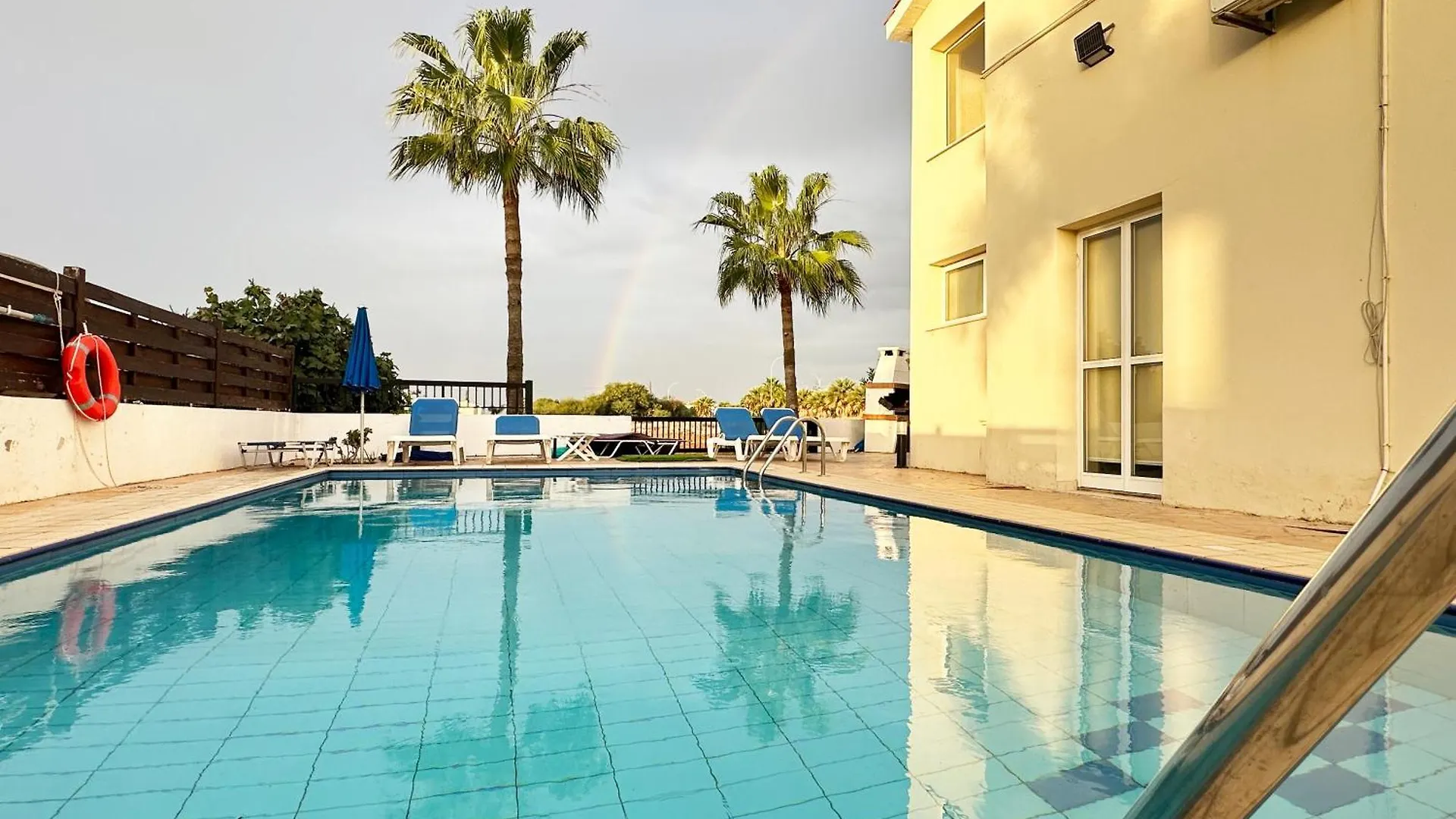 Sunset Pearl Holiday Villa Ajia Napa
